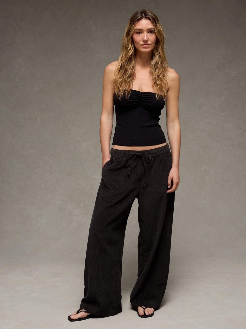 NWT American Eagle $79.95 Stretch Corduroy Low-Rise Baggy Wide-Leg Pant Onyx